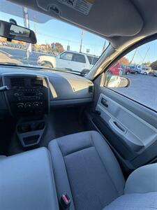 2007 Dodge Dakota ST Quad Cab 4x4! 1 Local Owner! Only 54,000 Miles! Clean Title! Strong Carfax History! Old Man Nice! Great Value! - Photo 18 - Vancouver, WA 98665
