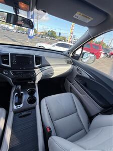 2017 Honda Ridgeline 4x4 RTL! Clean Title! New Timing Belt! WaterPump! Locally Owned! Good Carfax History! Honda Quality! Great Value! - Photo 18 - Vancouver, WA 98665