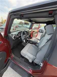 2009 Jeep Wrangler 4x4 Sahara! Automatic! Hardtop! Only 89,000 Miles!  Clean Title! Good Carfax! Great Value! Impressive! - Photo 27 - Vancouver, WA 98665