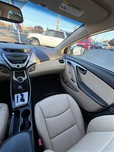2012 Hyundai Elantra GLS! Automatic! Clean Title! Only 67,000 Miles! Local Car! Good Carfax History! 38 Mpg Hwy! Great Value! - Photo 18 - Vancouver, WA 98665