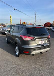 2015 Ford Escape SE! All Wheel Drive! One Owner! Only 53,000 Miles!  Clean Title! Strong Carfax History! Locally Owned! Great Value! Impressive! - Photo 39 - Vancouver, WA 98665