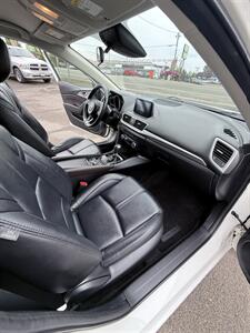2018 Mazda Mazda3 Touring! 1 Owner! Clean Title! Local! Low Miles! Strong Accident Free Carfax History Report! Impressive! - Photo 26 - Vancouver, WA 98665