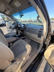 2014 Nissan Titan SV Crew Cab 4x4! Local Truck! Low Miles! Clean Title! Strong Carfax! Good Service Records! Impressive! - Photo 26 - Vancouver, WA 98665