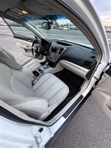 2011 Subaru Outback AWD 2.5i Premium! New Timing Belt! Clean title!  Only 86,000 Miles! Strong Carfax History! Locally Owned! - Photo 27 - Vancouver, WA 98665