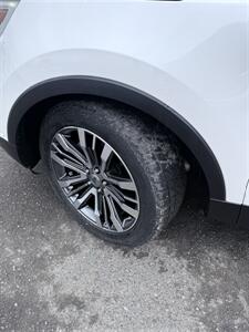 2016 Ford Explorer Platinum 4x4! 3rd Row! Moon Roof! Leather! Local!  Clean Title! Strong Carfax History! Low Miles! Impressive! - Photo 24 - Vancouver, WA 98665