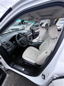 2016 Ford Explorer Platinum 4x4! 3rd Row! Moon Roof! Leather! Local!  Clean Title! Strong Carfax History! Low Miles! Impressive! - Photo 32 - Vancouver, WA 98665