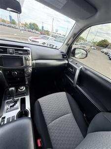 2014 Toyota 4Runner 4x4 SR5! 1 Local Owner! Clean Title! Impressive!  Great Carfax History! Strong Services! Adult Owned! - Photo 23 - Vancouver, WA 98665