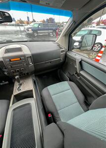 2005 Nissan Titan 4dr King Cab SE 4x4! Local Adult Owned! Low Miles!  Clean Title! Great Carfax History! Impressive! - Photo 20 - Vancouver, WA 98665