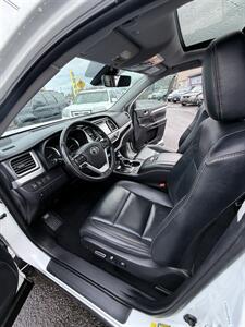 2019 Toyota Highlander XLE AWD! Clean Title! Leather! Moonroof! Local!  8 Passenger! Strong Carfax Report! Impressive! - Photo 28 - Vancouver, WA 98665