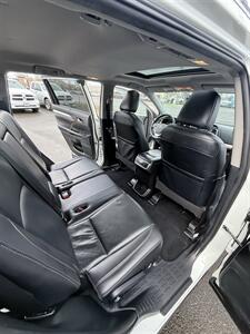 2019 Toyota Highlander XLE AWD! Clean Title! Leather! Moonroof! Local!  8 Passenger! Strong Carfax Report! Impressive! - Photo 31 - Vancouver, WA 98665