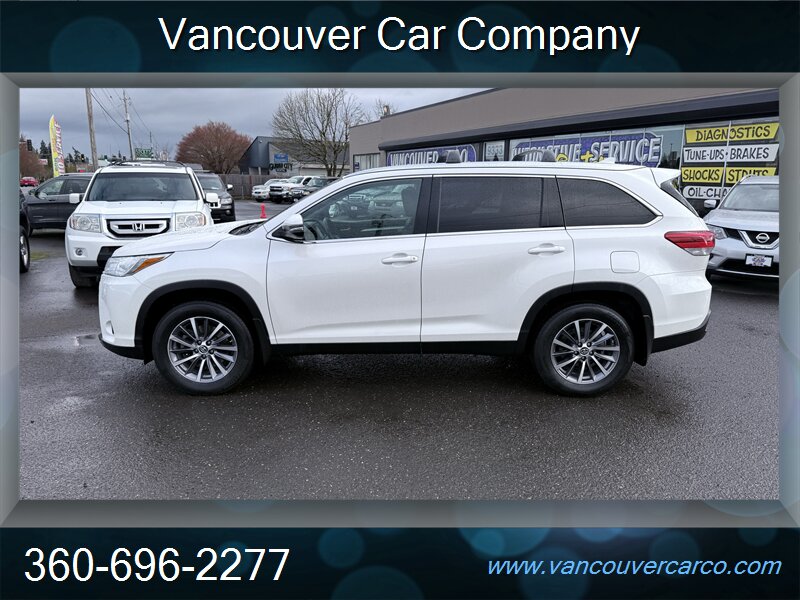 2019 Toyota Highlander XLE AWD! Clean Title! Leather! Moonroof! Local!  8 Passenger! Strong Carfax Report! Impressive! - Photo 1 - Vancouver, WA 98665