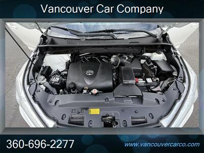 2019 Toyota Highlander XLE AWD! Clean Title! Leather! Moonroof! Local!  8 Passenger! Strong Carfax Report! Impressive! - Photo 11 - Vancouver, WA 98665