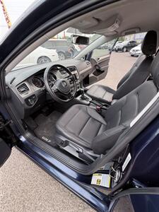 2015 Volkswagen Golf TSI S! Automatic! Clean Title! Fun Car! Low Miles! Strong Carfax History! Serviced Well! Great Value! - Photo 25 - Vancouver, WA 98665