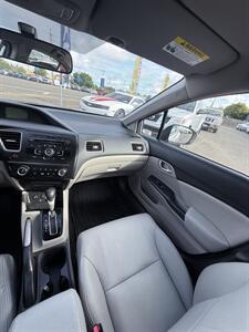 2014 Honda Civic LX! Leather! Only 23,000 Low Miles! Clean Title! Accident Free Carfax Report! Local Car! Rare Find! Great Value! - Photo 17 - Vancouver, WA 98665