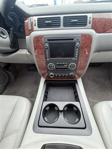 2007 Chevrolet Tahoe LTZ 4x4! Rare Find! 3rd Row! Local! Low Miles!  Clean Title! Great Carfax History! Loaded! Leather! Moonroof! Impressive! - Photo 22 - Vancouver, WA 98665