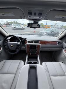2007 Chevrolet Tahoe LTZ 4x4! Rare Find! 3rd Row! Local! Low Miles!  Clean Title! Great Carfax History! Loaded! Leather! Moonroof! Impressive! - Photo 25 - Vancouver, WA 98665