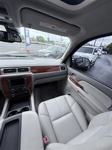 2007 Chevrolet Tahoe LTZ 4x4! Rare Find! 3rd Row! Local! Low Miles!  Clean Title! Great Carfax History! Loaded! Leather! Moonroof! Impressive! - Photo 20 - Vancouver, WA 98665