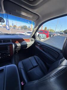 2009 Chevrolet Suburban 4x4 LT! Clean Title! Locally Owned! Low Miles!  3rd Row! Leather! Moonroof! Strong Carfax History! Great Value! - Photo 27 - Vancouver, WA 98665