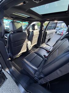 2012 Ford Explorer 4x4 Limited! 3rd Row! Leather Moonroof! Low Miles!  Clean Title! Good Carfax! Great Value! - Photo 28 - Vancouver, WA 98665