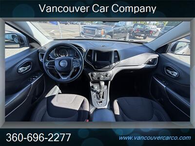 2019 Jeep Cherokee Latitude 4x4! Locally Owned! Low Miles!  Clean Title! Strong Carfax History! Great Value! - Photo 19 - Vancouver, WA 98665