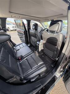 2011 Jeep Grand Cherokee 4x4 Limited! Local! Clean Title! Low Miles! Hemi!  Leather! Moonroof! Loaded! Great Value! - Photo 30 - Vancouver, WA 98665