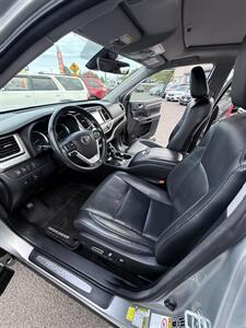 2017 Toyota Highlander AWD Limited! Clean Title! 1 Local Owner! Leather! Moonroof! Strong Carfax History! Impressive! - Photo 30 - Vancouver, WA 98665