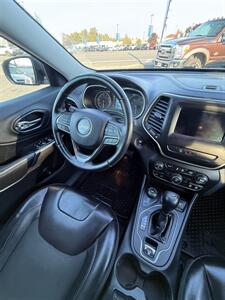 2019 Jeep Cherokee Latitude Plus 4x4! V-6! Clean Title! Local Jeep!  Good Carfax! Impressive! Great Value! - Photo 23 - Vancouver, WA 98665