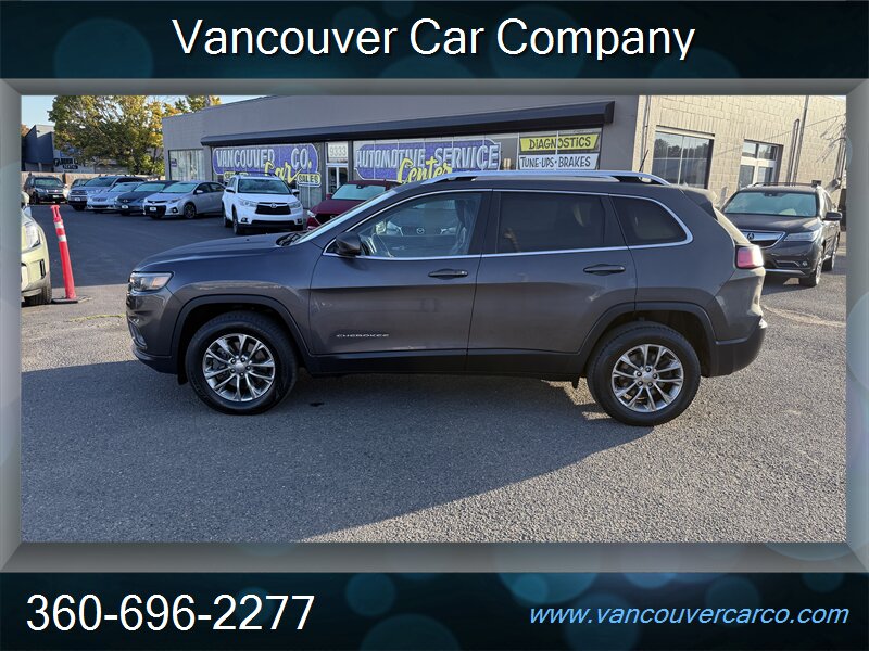 2019 Jeep Cherokee Latitude Plus 4x4! V-6! Clean Title! Local Jeep! Good Carfax! Impressive! Great Value! - Photo 1 - Vancouver, WA 98665