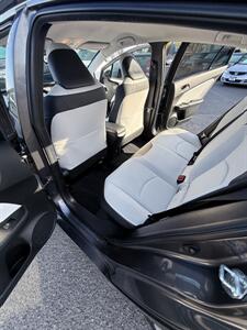 2016 Toyota Prius Four Touring! Rare Car! Clean Title! Low Miles!  Leather! Strong Carfax History! 50+ MPG! Impressive! - Photo 28 - Vancouver, WA 98665