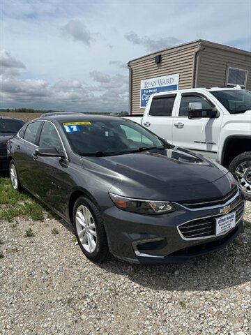 2017 Chevrolet Malibu LT   - Photo 1 - West Quincy, MO 63471
