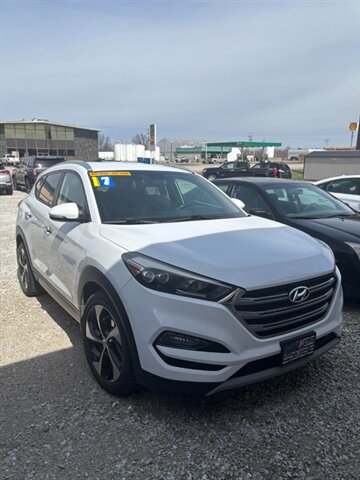 2017 Hyundai TUCSON Limited   - Photo 1 - West Quincy, MO 63471