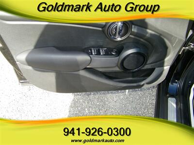 2016 MINI Cooper 5-door   - Photo 16 - Sarasota, FL 34233