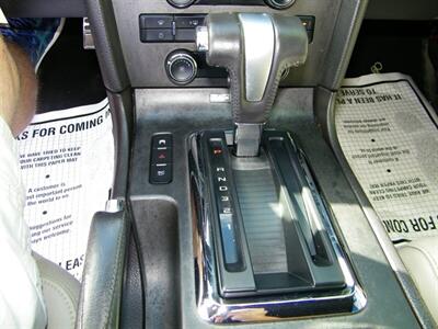 2010 Ford Mustang V6 Premium   - Photo 21 - Sarasota, FL 34233