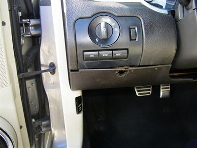2010 Ford Mustang V6 Premium   - Photo 17 - Sarasota, FL 34233