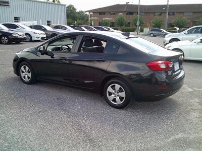 2018 Chevrolet Cruze LS Auto - Photo 5 - Sarasota, FL 34233