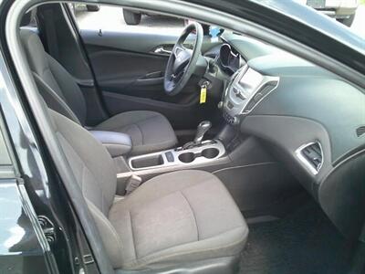2018 Chevrolet Cruze LS Auto - Photo 12 - Sarasota, FL 34233
