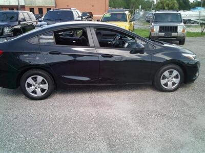 2018 Chevrolet Cruze LS Auto - Photo 8 - Sarasota, FL 34233