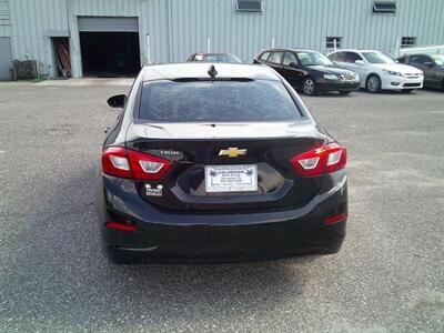 2018 Chevrolet Cruze LS Auto - Photo 6 - Sarasota, FL 34233