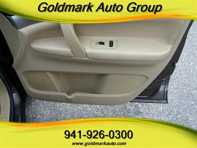 2008 Saturn Outlook XE   - Photo 17 - Sarasota, FL 34233