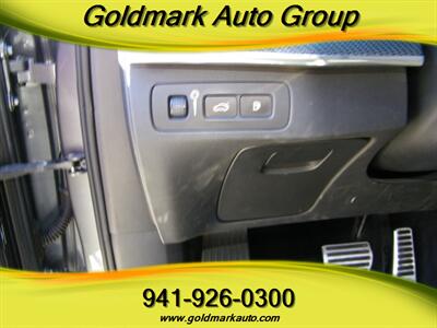 2019 Volvo XC90 T8 eAWD R-Design   - Photo 25 - Sarasota, FL 34233