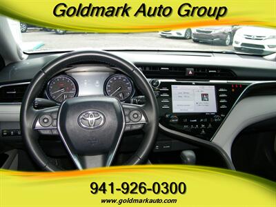 2018 Toyota Camry XLE   - Photo 11 - Sarasota, FL 34233