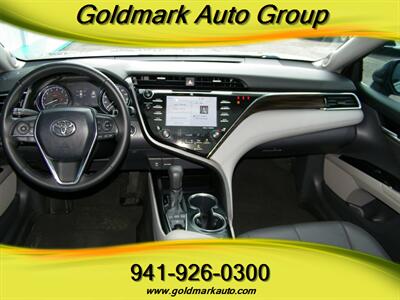 2018 Toyota Camry XLE   - Photo 10 - Sarasota, FL 34233