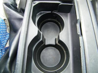 2010 Ford Mustang V6 Premium - Photo 20 - Sarasota, FL 34233
