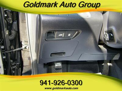 2014 Hyundai Azera Limited - Photo 18 - Sarasota, FL 34233