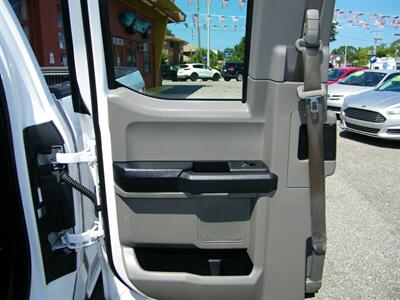 2018 Ford F-150 Lariat - Photo 16 - Sarasota, FL 34233