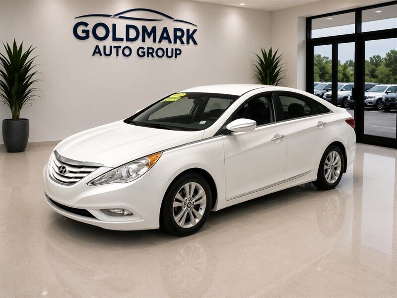 2013 Hyundai SONATA GLS   - Photo 1 - Sarasota, FL 34233