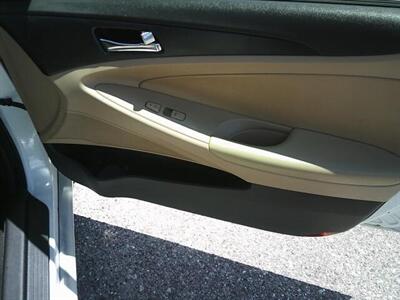 2013 Hyundai SONATA GLS - Photo 14 - Sarasota, FL 34233