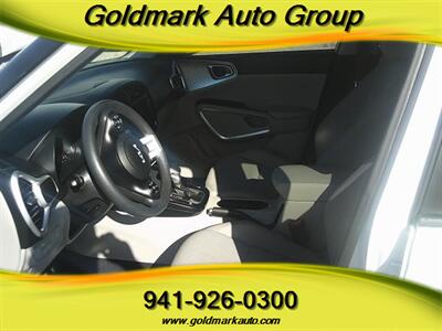 2022 Kia Soul LX - Photo 17 - Sarasota, FL 34233