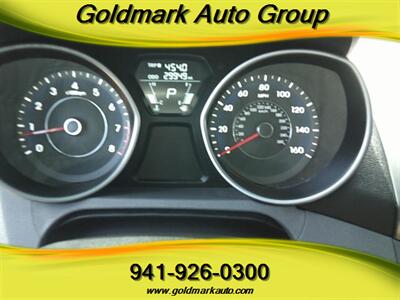 2012 Hyundai ELANTRA Limited - Photo 22 - Sarasota, FL 34233