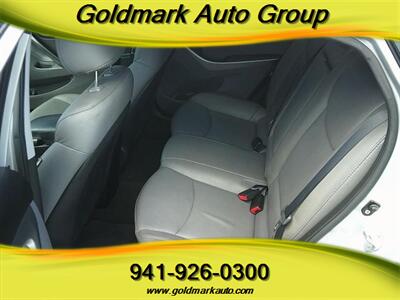 2012 Hyundai ELANTRA Limited - Photo 11 - Sarasota, FL 34233